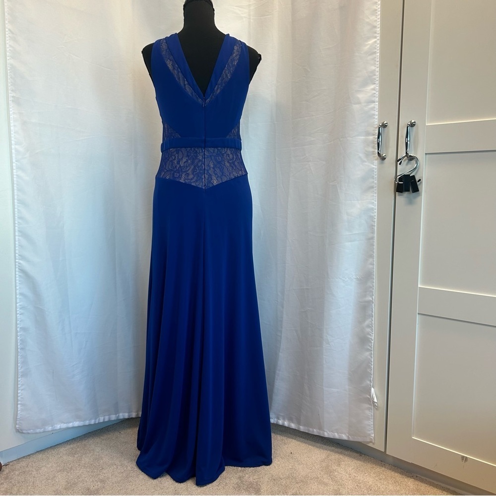 BCBGMAXAZRIA Sophee Cobalt Royal Blue Lace sleeveless Gown Maxi Dress 10 V Neck - Picture 8 of 14